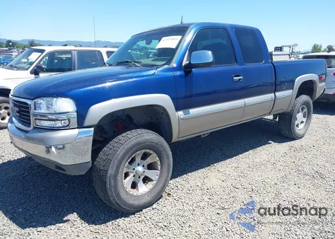 2002 GMC Sierra 1500 Sle z USA, uszkodzony, nr VIN 2GTEK19T221283589